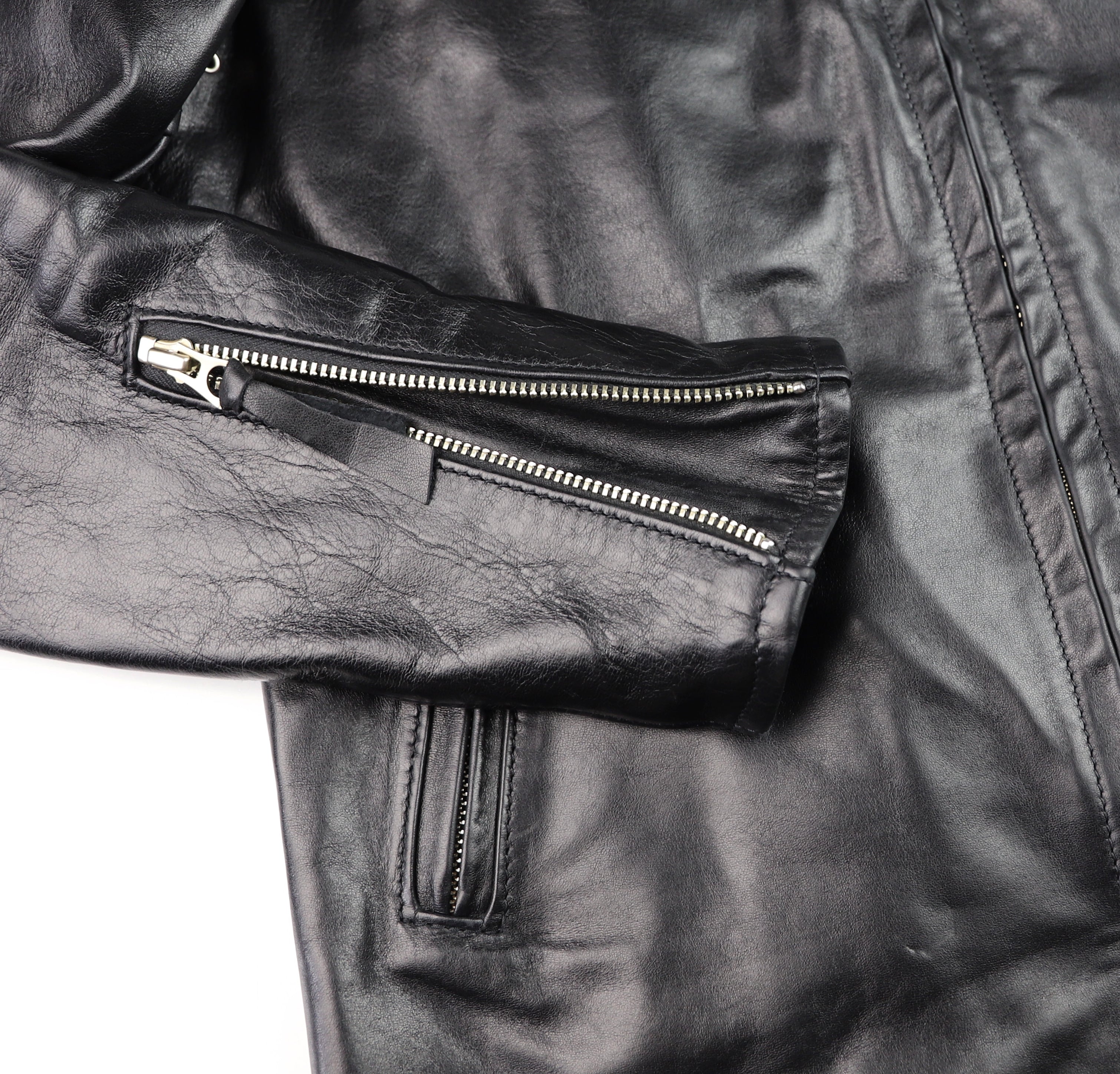 Aero Board Racer, size 38, Black Pinnacle Horsehide, Gently Worn