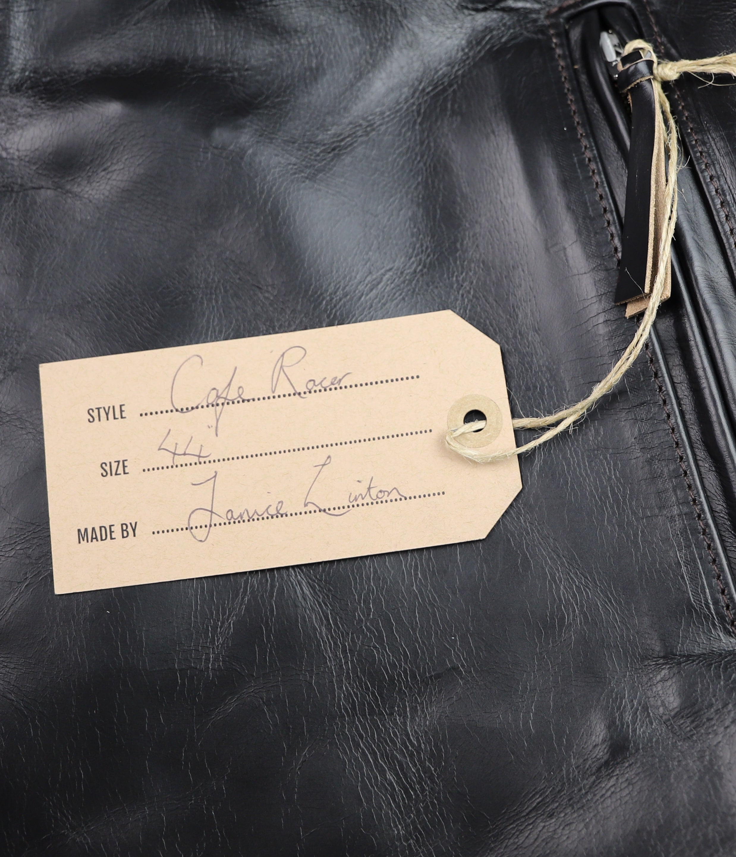 Aero Cafe' Racer, size 44, Black CXL Steerhide