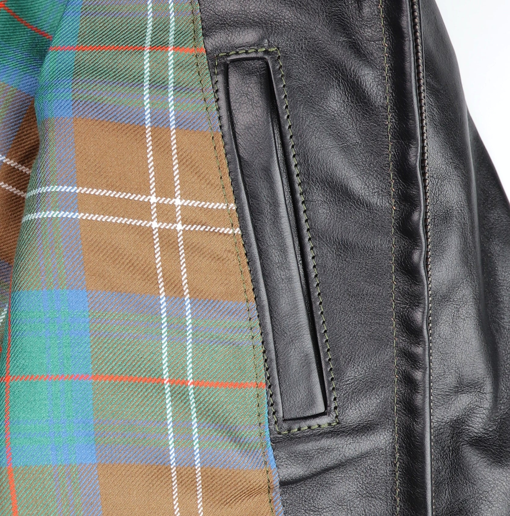 Aero Premier Highwayman, size 40, Blackened Brown Vicenza Horsehide