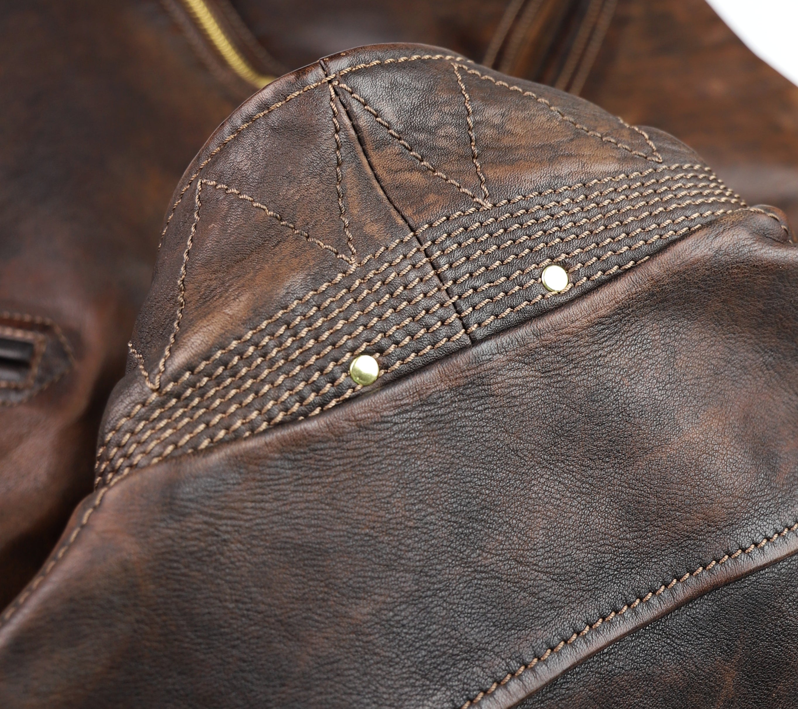 Thedi Evander Crosszip Half Belt, size Medium, Chestnut Bruciato Horsehide