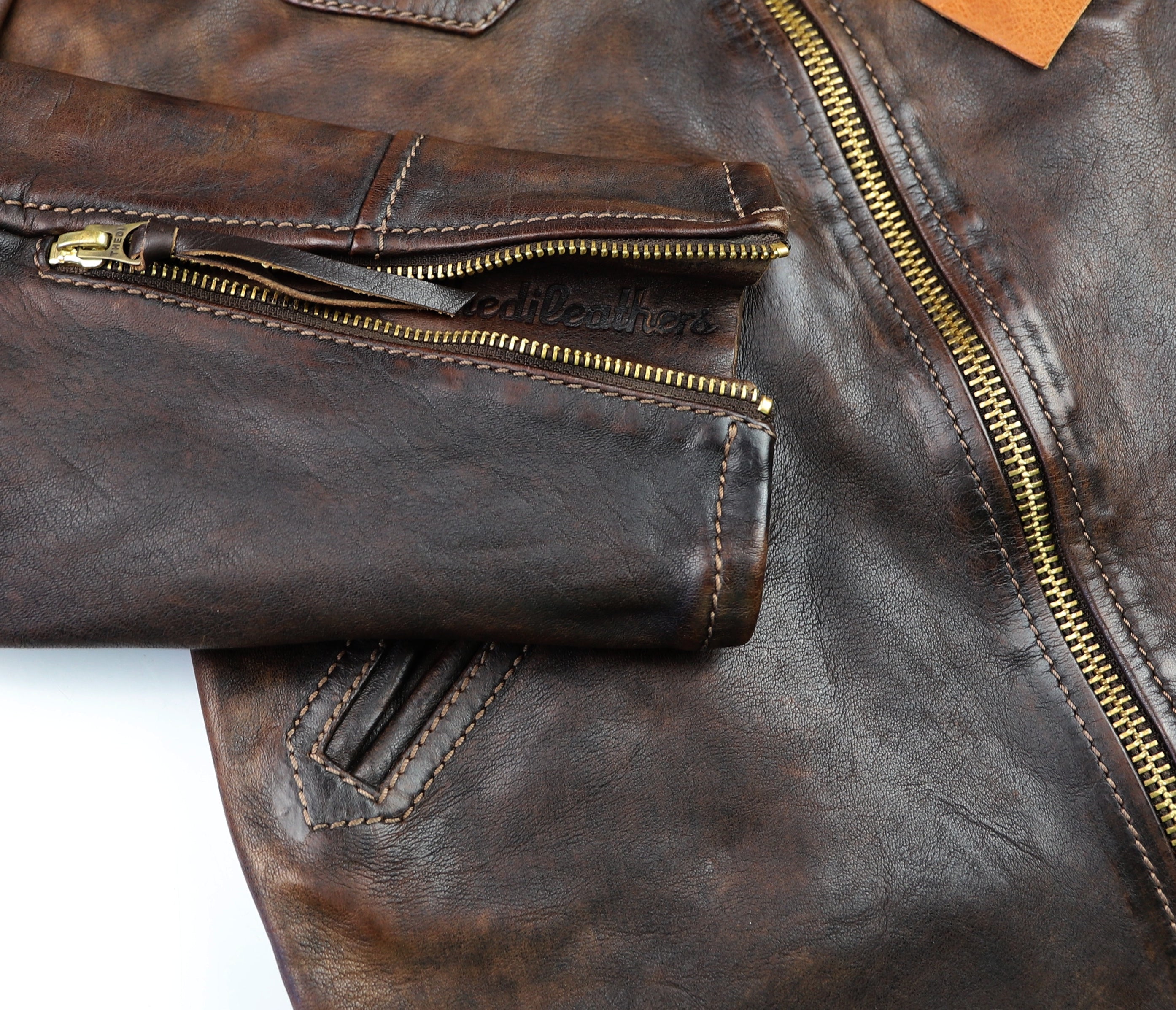 Thedi Evander Crosszip Half Belt, size Medium, Chestnut Bruciato Horsehide