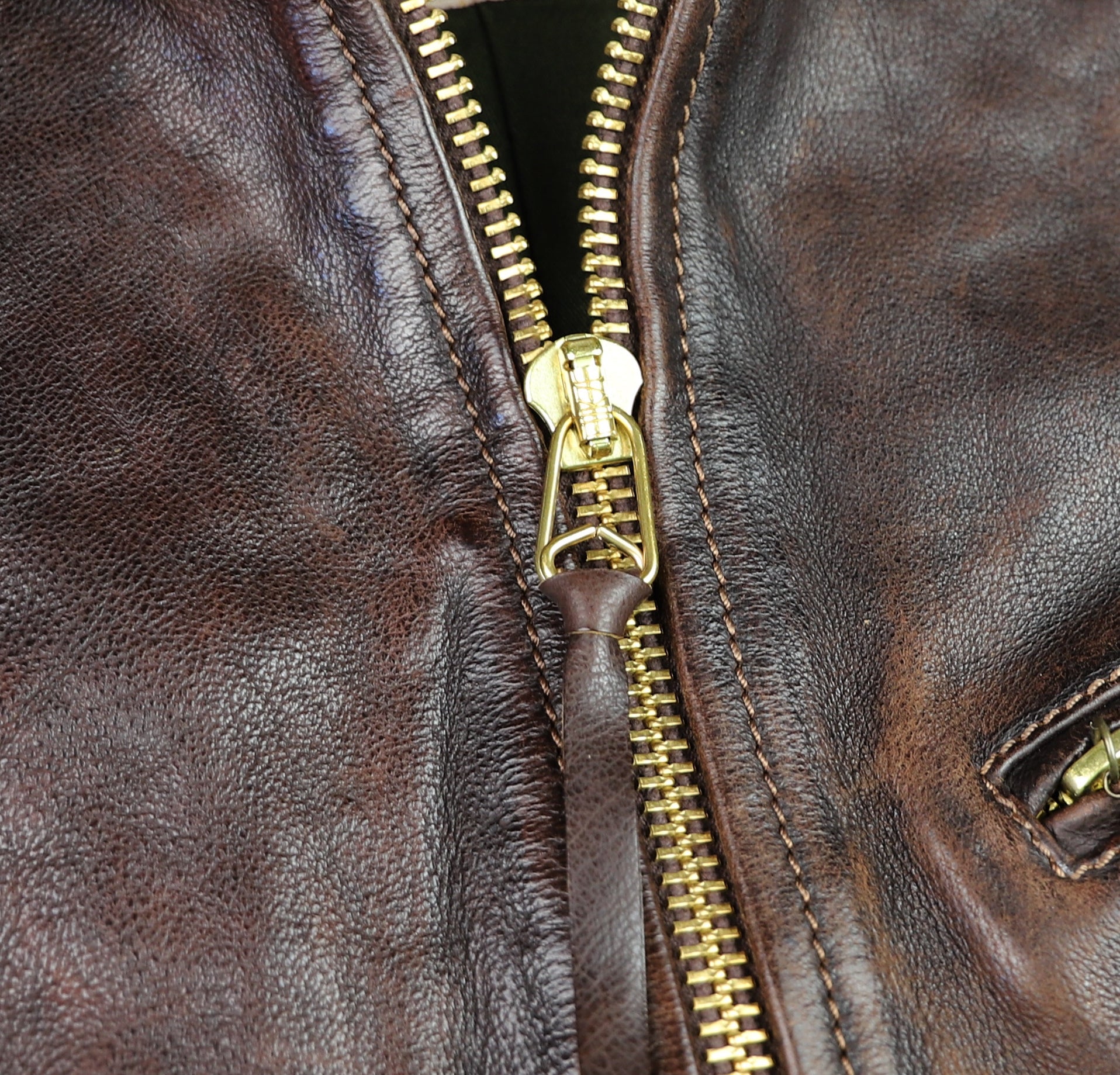 Thedi Memphis Half Belt, size Medium, Hand Dyed Cocoa Toscano Buffalo