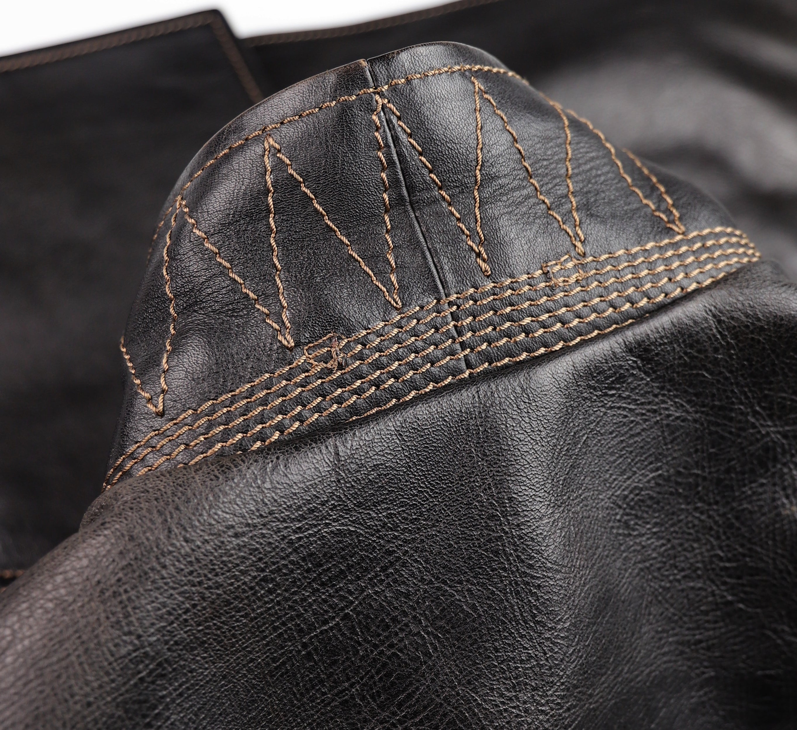 Thedi Metropolis, size 3XL, Black Teacore Bruciato