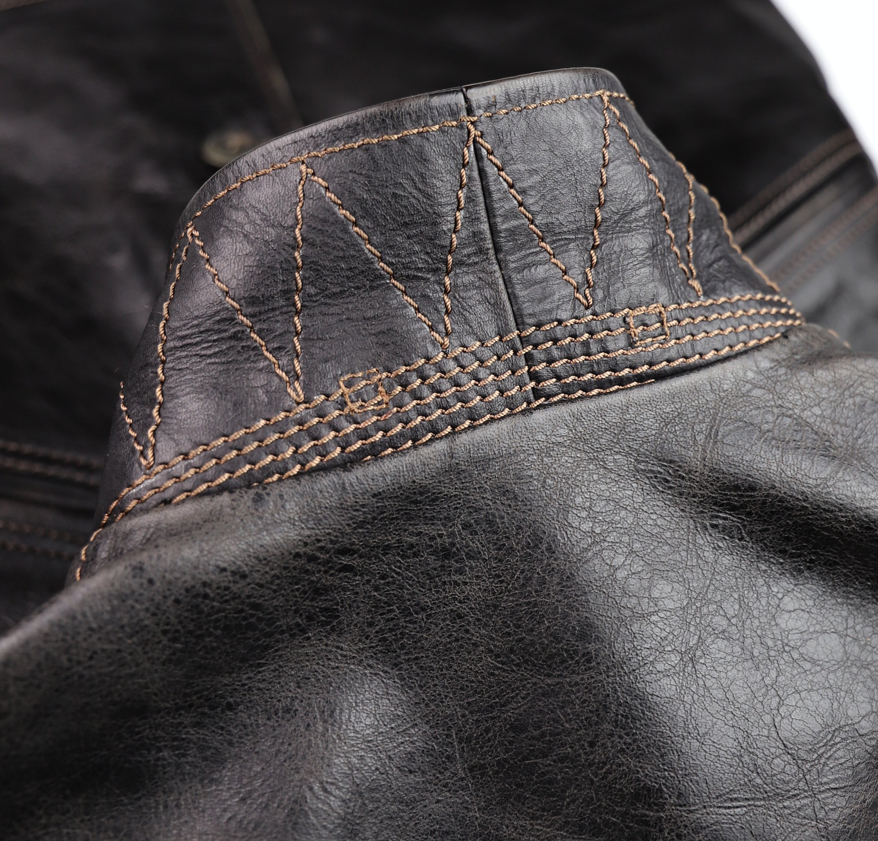 Thedi Metropolis, size Large, Black Teacore Bruciato