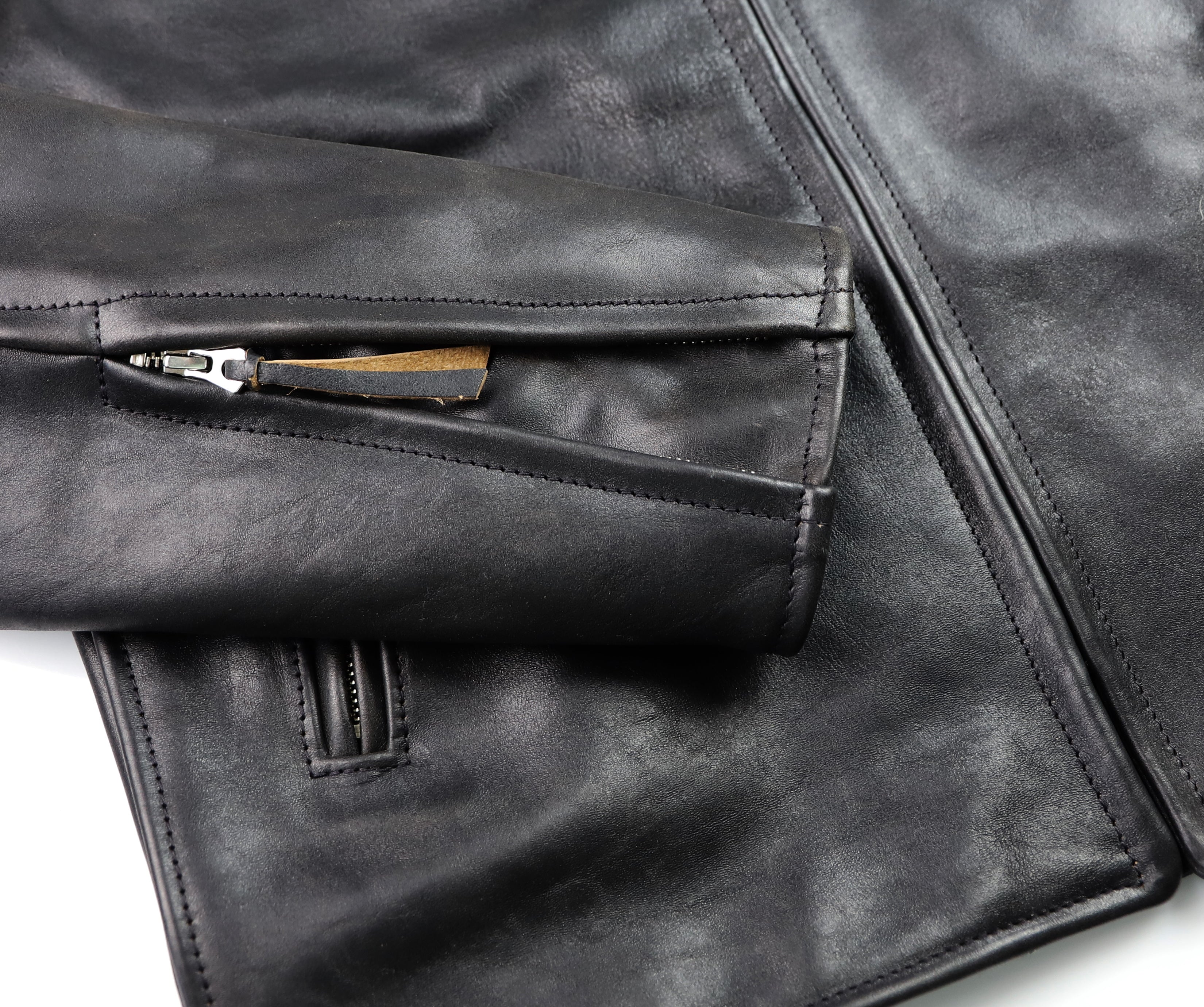 Aero Cafe' Racer, size 42, Tumbled Black CXL Horsehide