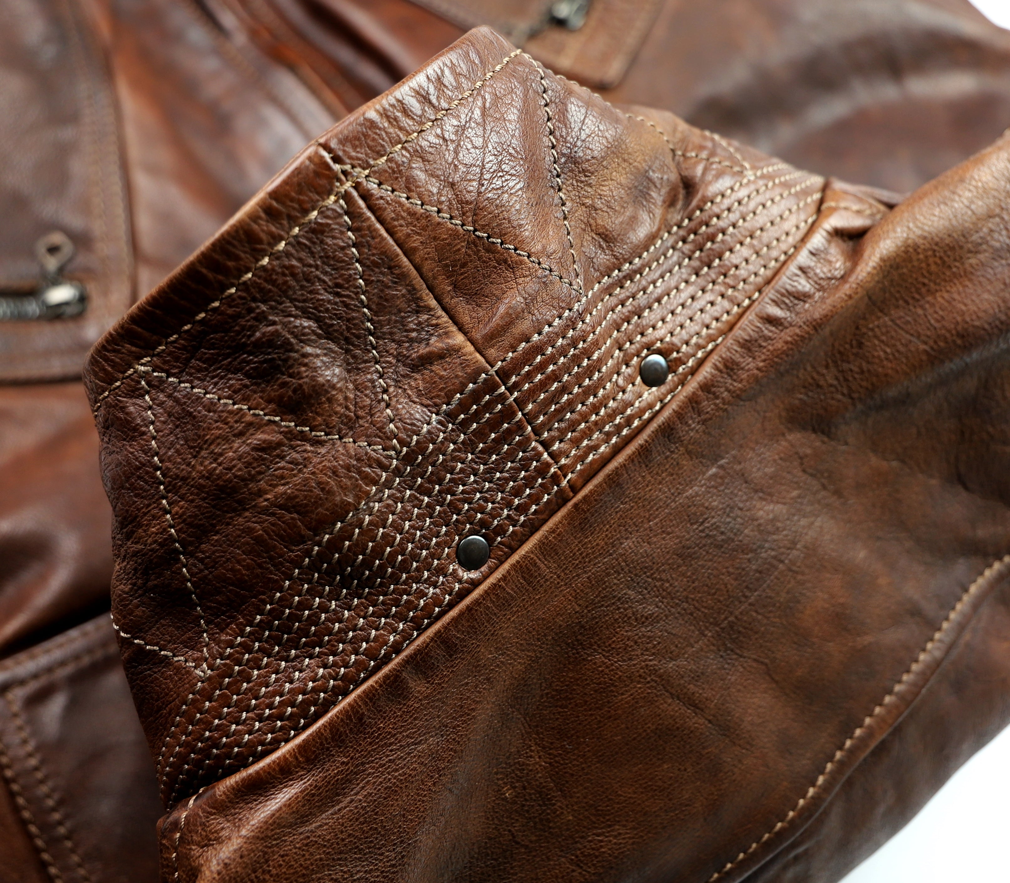 Thedi Aegean Half Belt, size Medium, Hand-Dyed Cocoa Buffalo