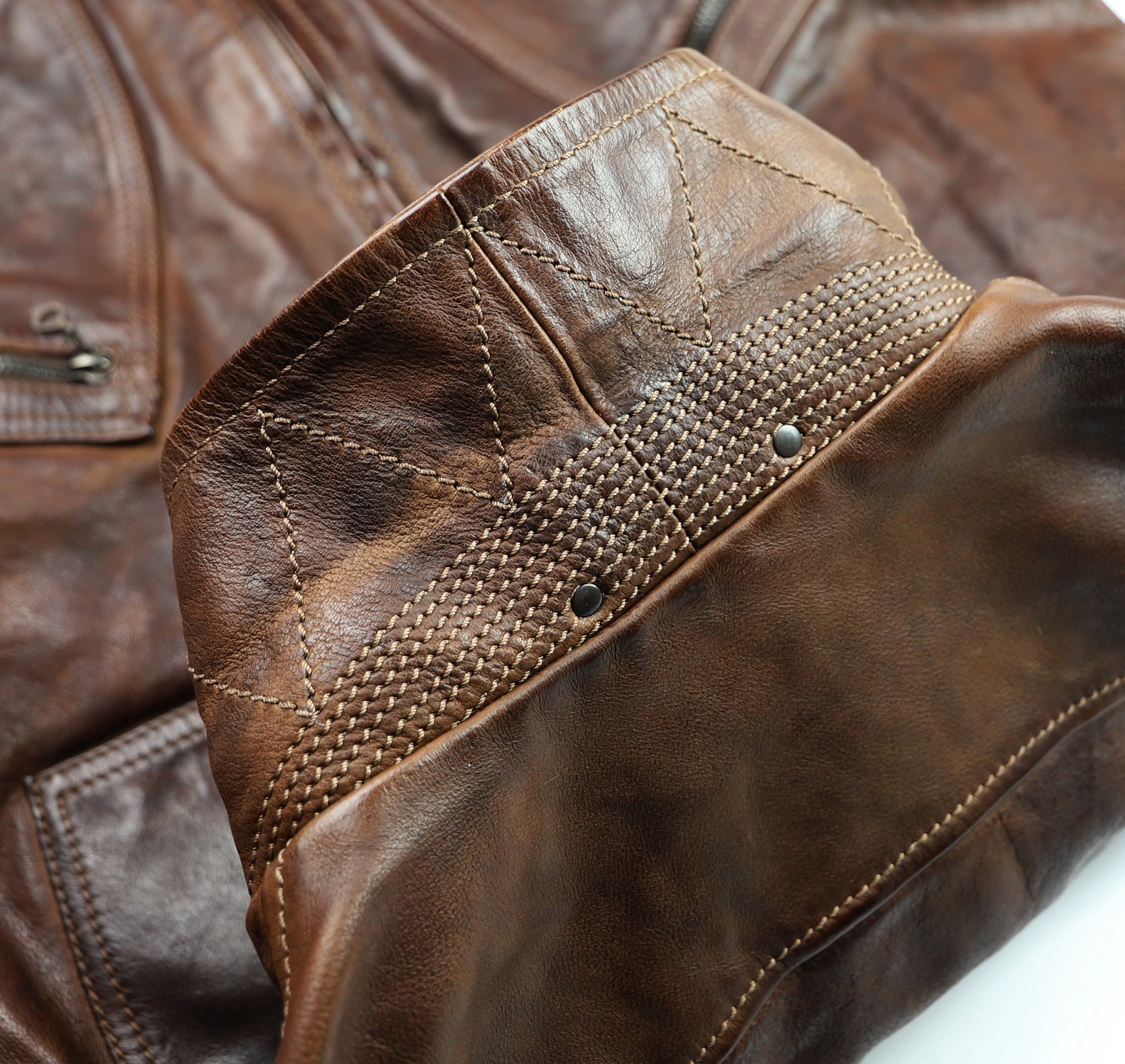 Thedi Aegean Half Belt, size XL, Hand-Dyed Cocoa Buffalo