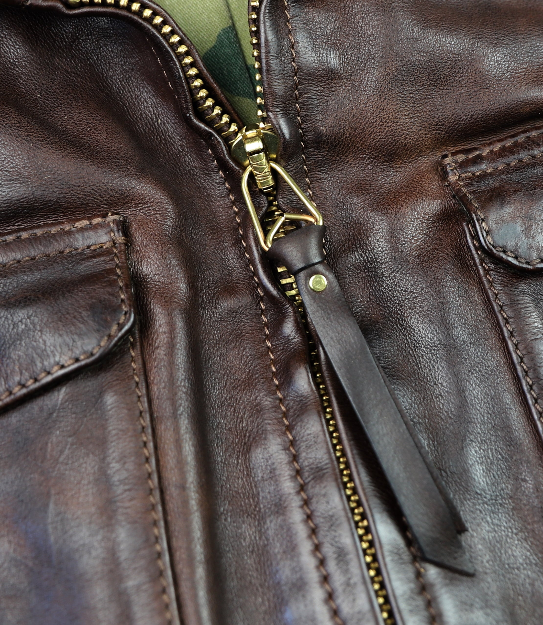 Thedi Atlas Deluxe Half Belt, size XL, Hand Dyed Cocoa Buffalo