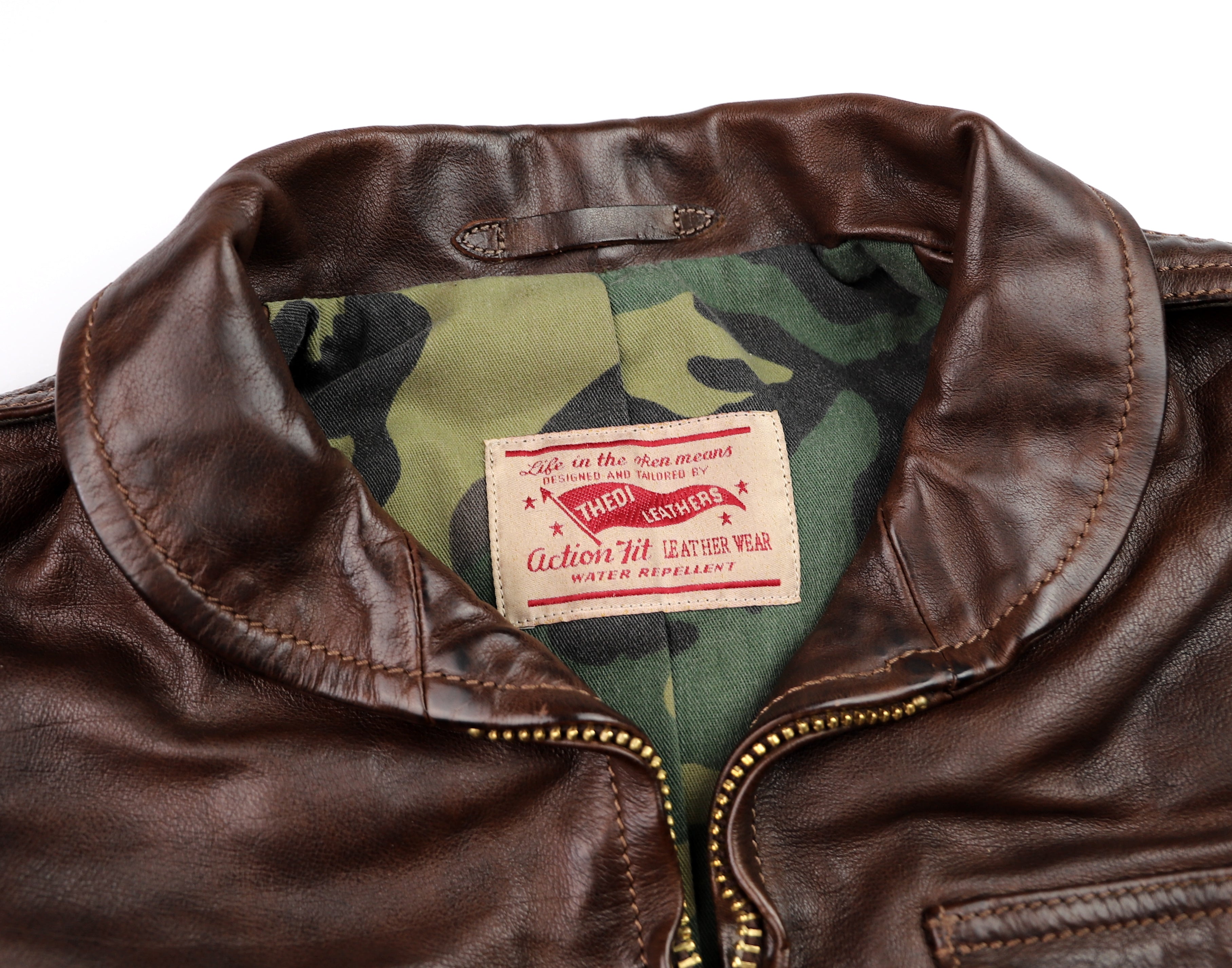 Thedi Atlas Deluxe Half Belt, size Medium, Hand Dyed Cocoa Buffalo