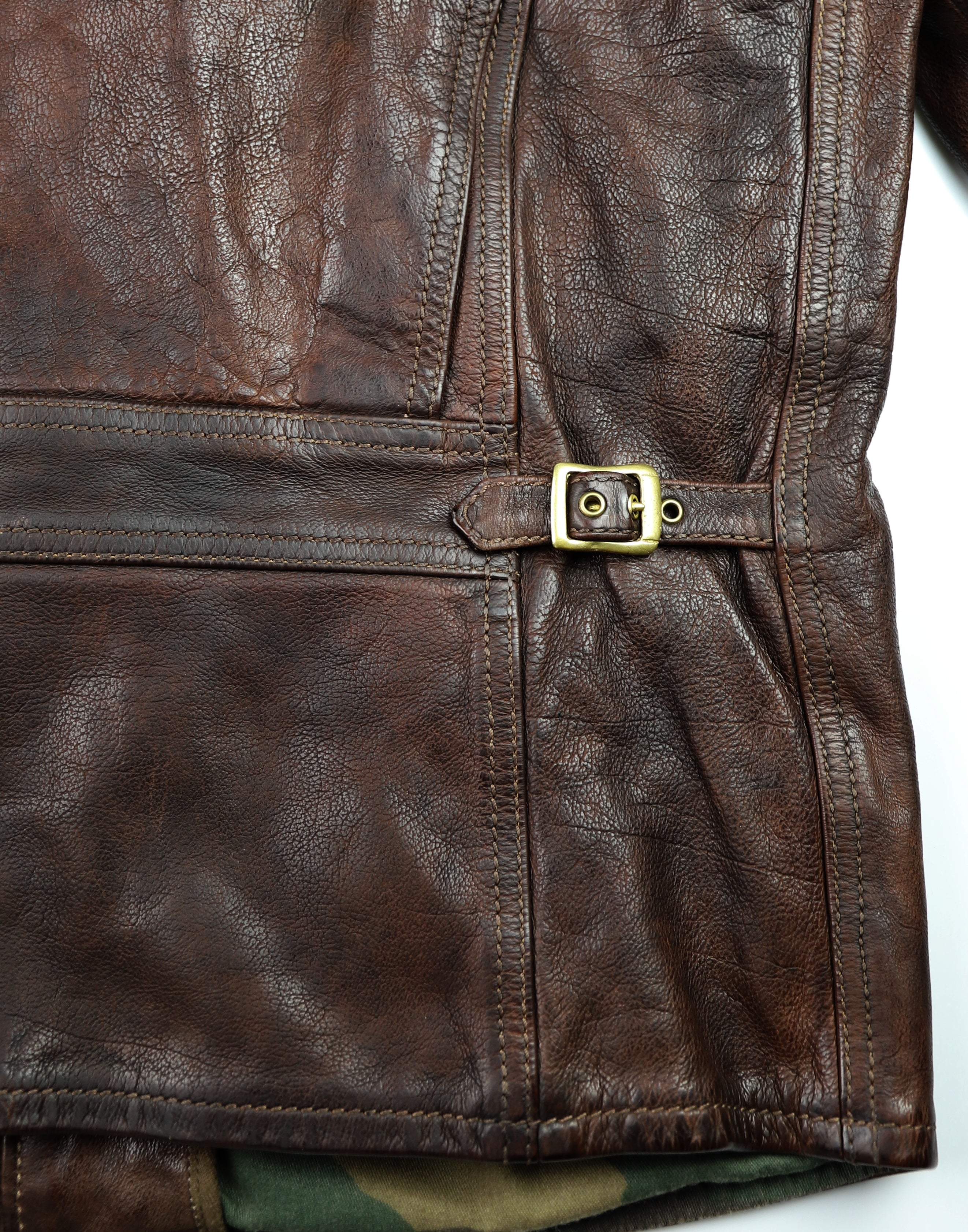 Thedi Atlas Deluxe Half Belt, size Medium, Hand Dyed Cocoa Buffalo