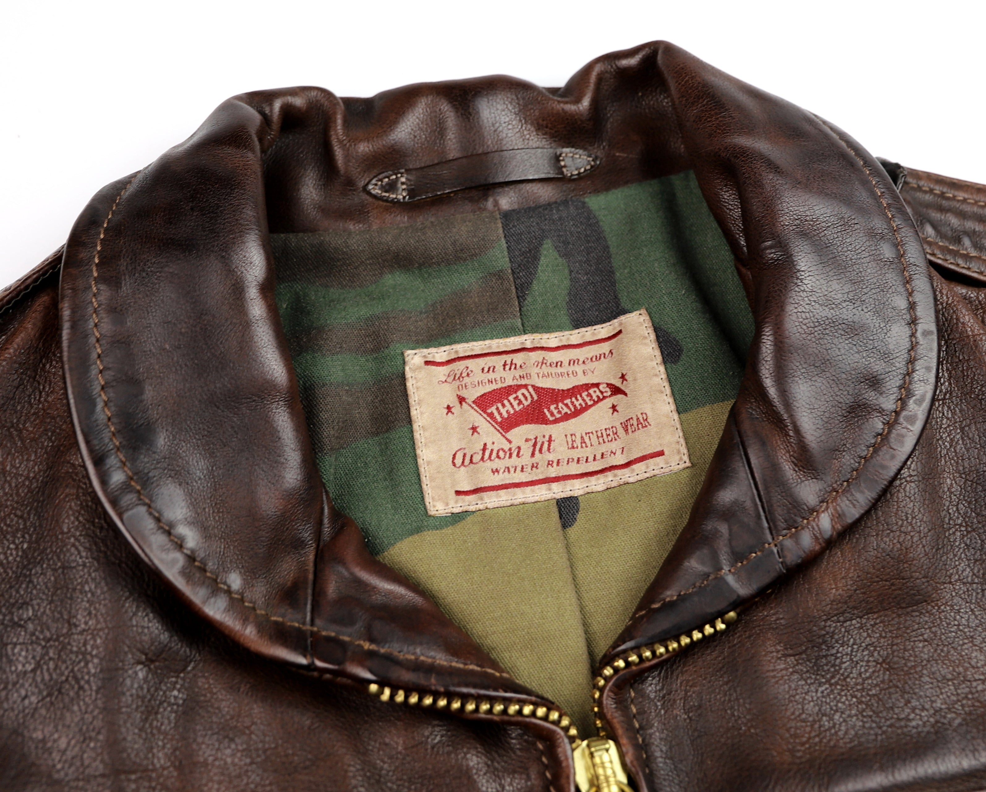 Thedi Atlas Deluxe Half Belt, size Medium, Hand Dyed Cocoa Buffalo