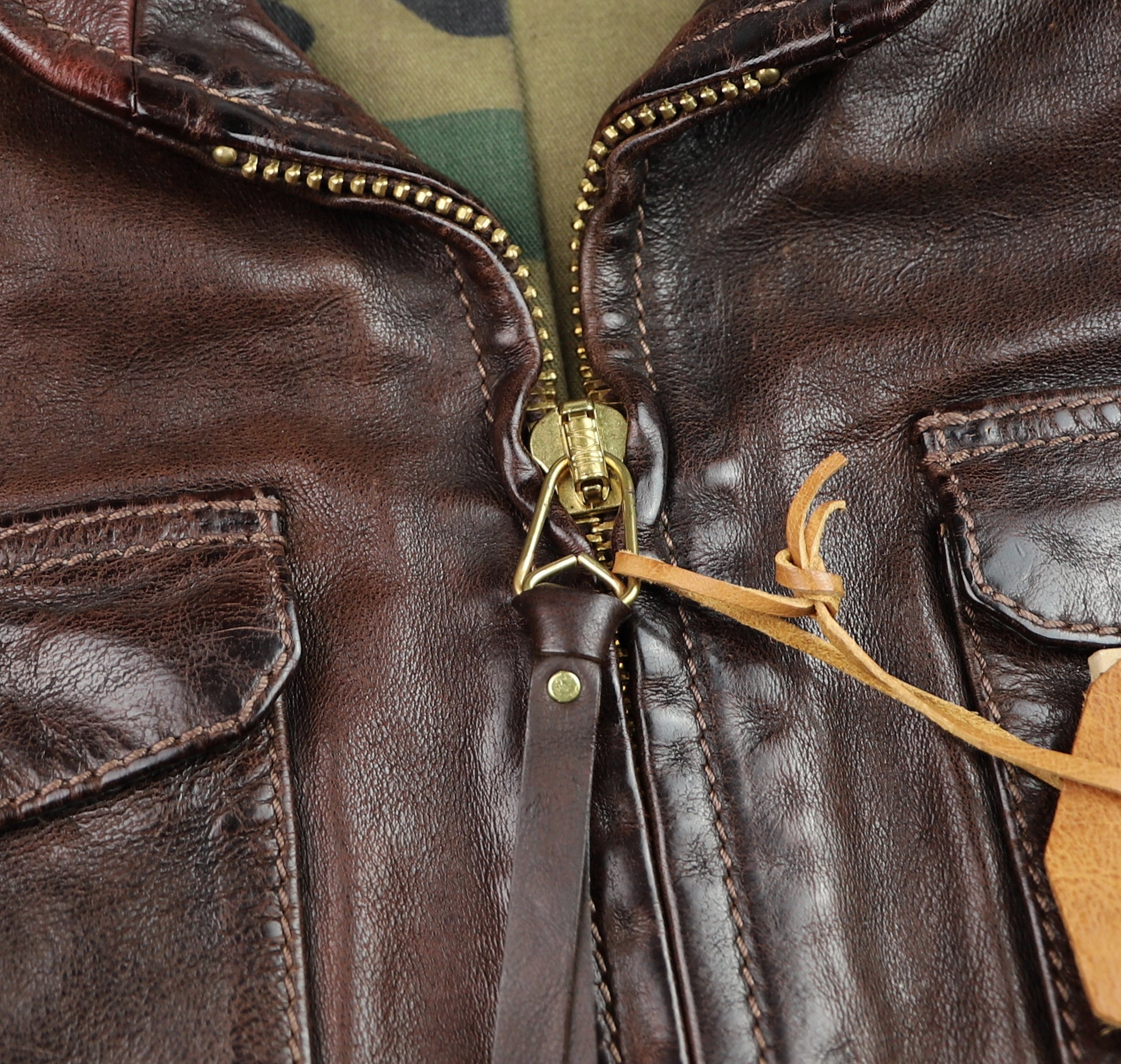 Thedi Atlas Deluxe Half Belt, size XL, Hand Dyed Cocoa Buffalo