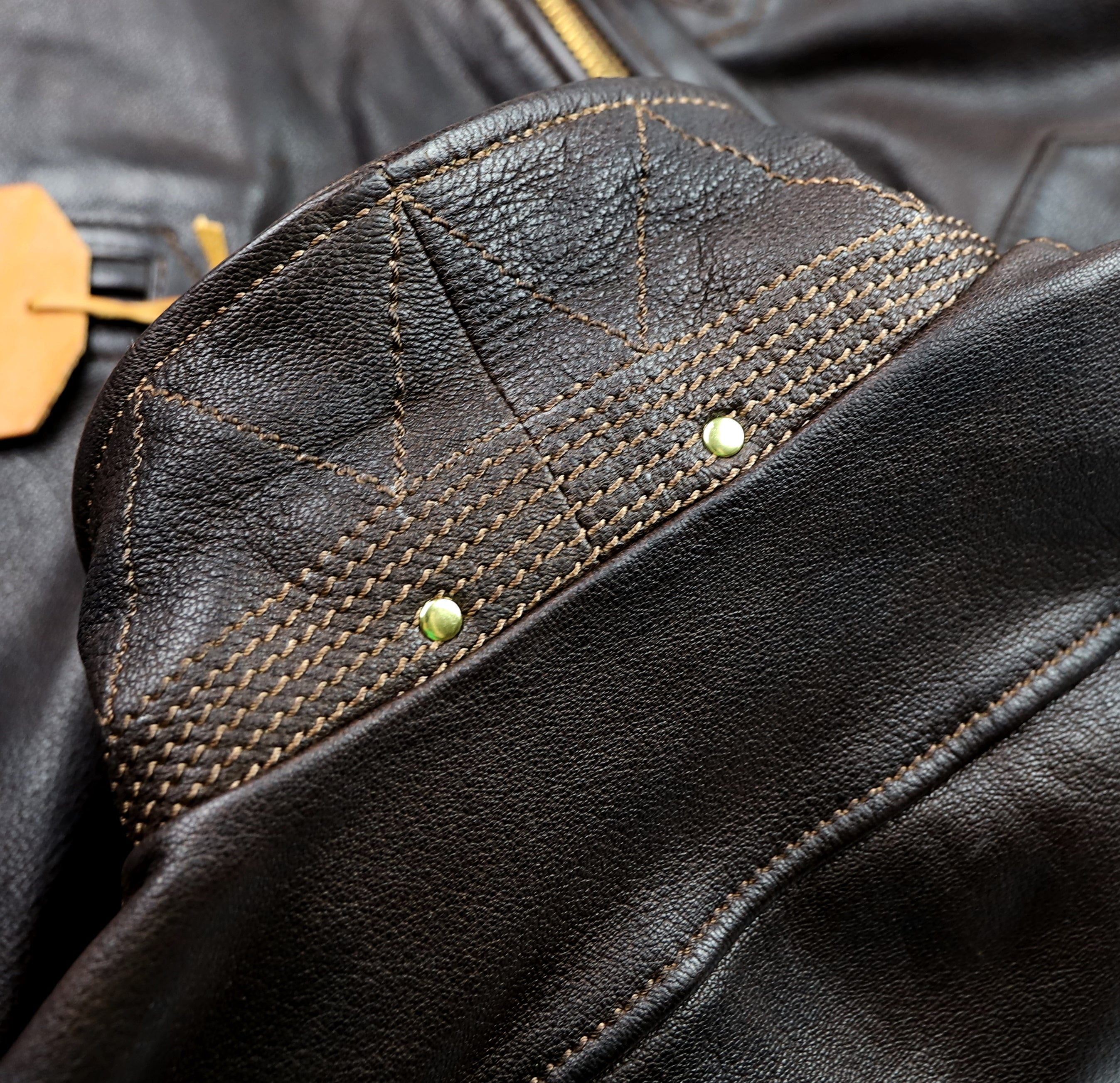 Thedi Evander Crosszip Half Belt, size Medium, Brown Goatskin