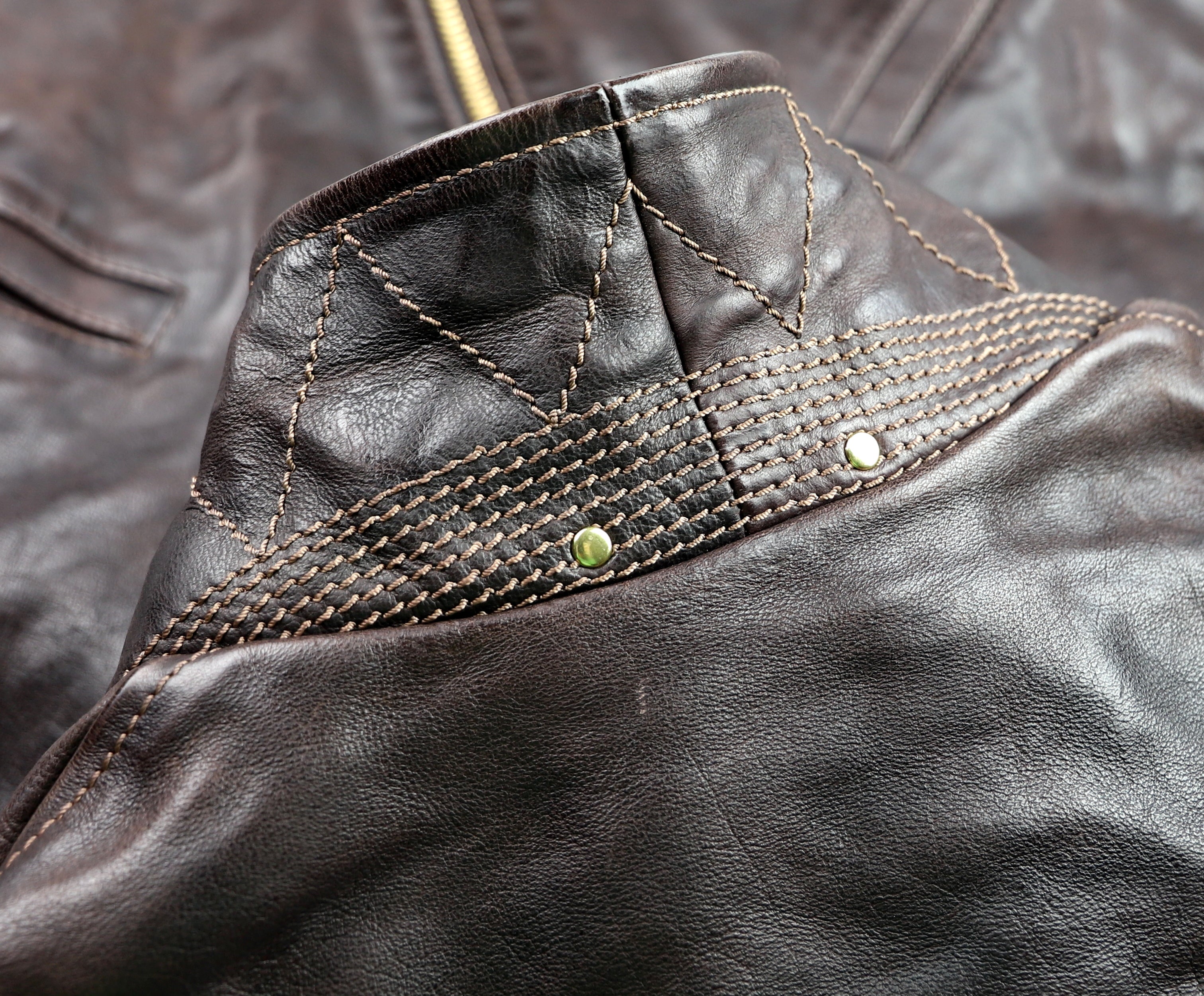 Thedi Memphis Half Belt, size XXL, Hand Dyed Cocoa Buffalo