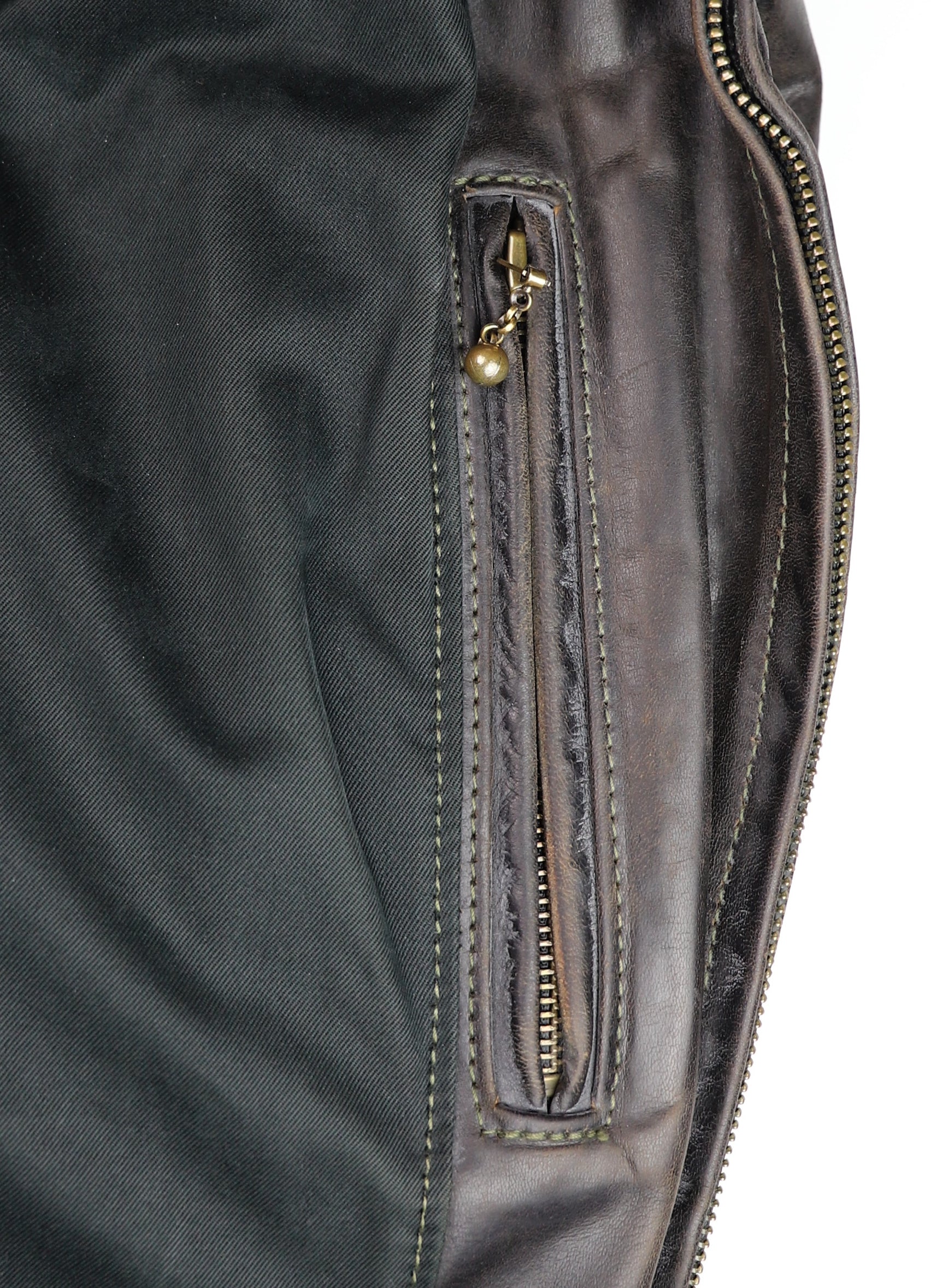 Aero Highwayman, sz 44, Black CXL FQHH, Gently Worn