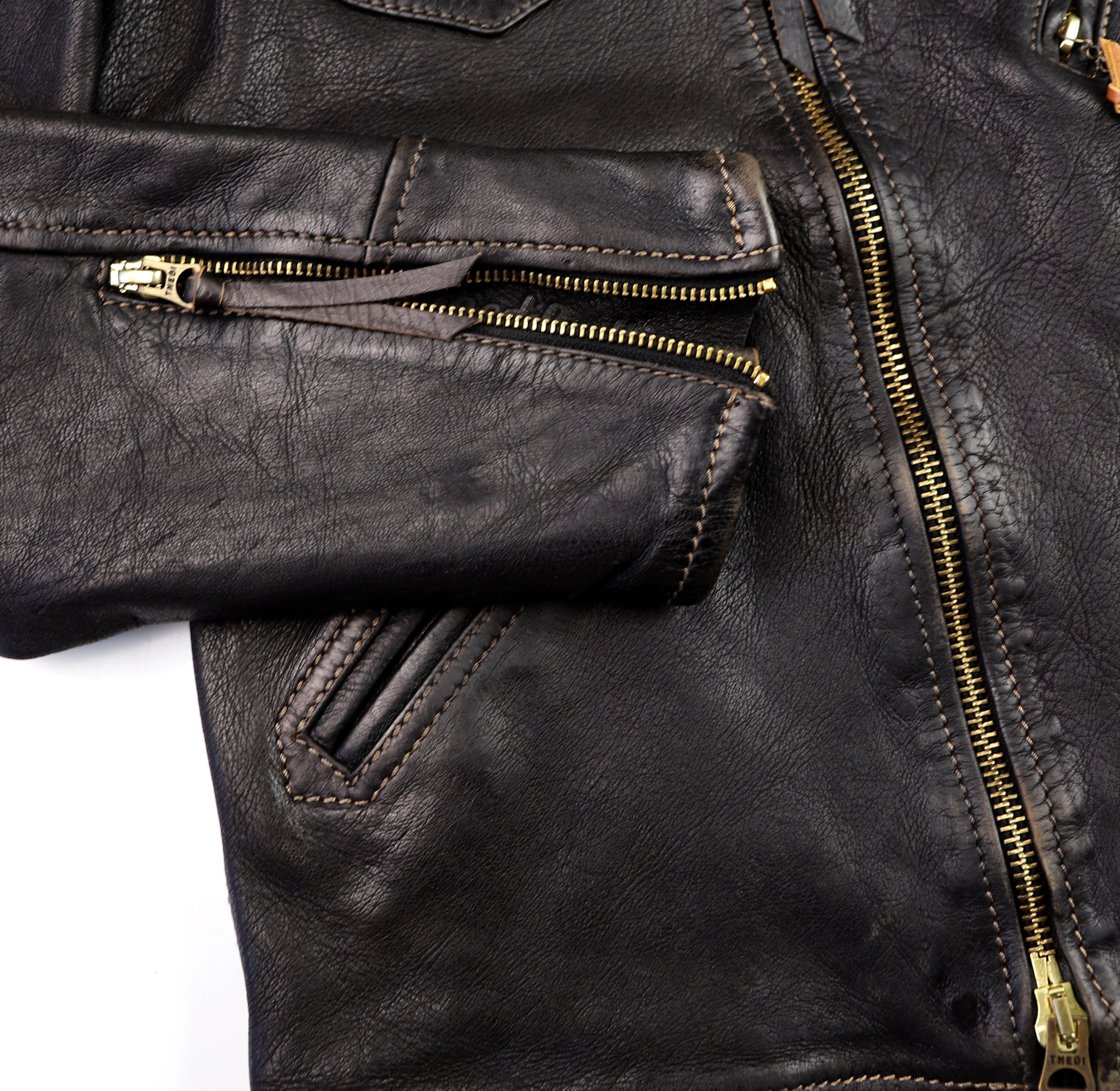 Thedi Evander Crosszip Half Belt, size Large, Black Teacore Bruciato Horsehide