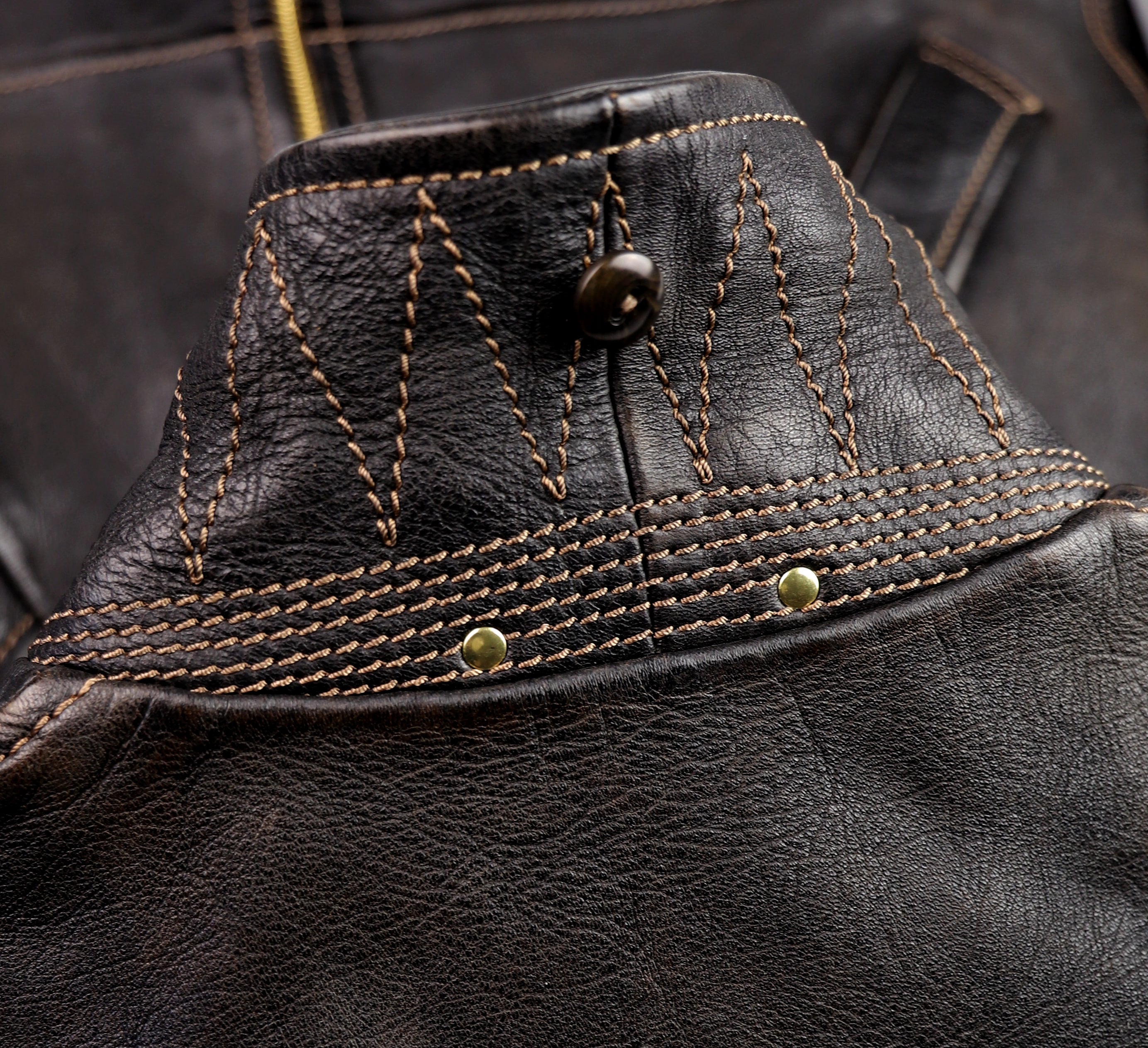 Thedi Idas Jacket, size Medium, Black Teacore Bruciato