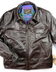 Leather jacket with zipper closure, shirt collar and button cuffs. Throat latch and three-pocket front.